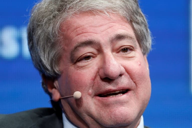 Apollo Global Management, private equity, Leon Black, SEC