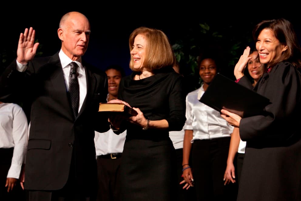 CalPERS, CalSTRS, pension, private equity, Gov. Jerry Brown