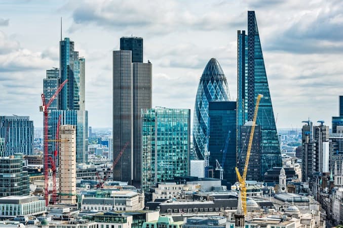 Apollo Global Management, Searchlight Partners, Ralf Ackermann, private equity