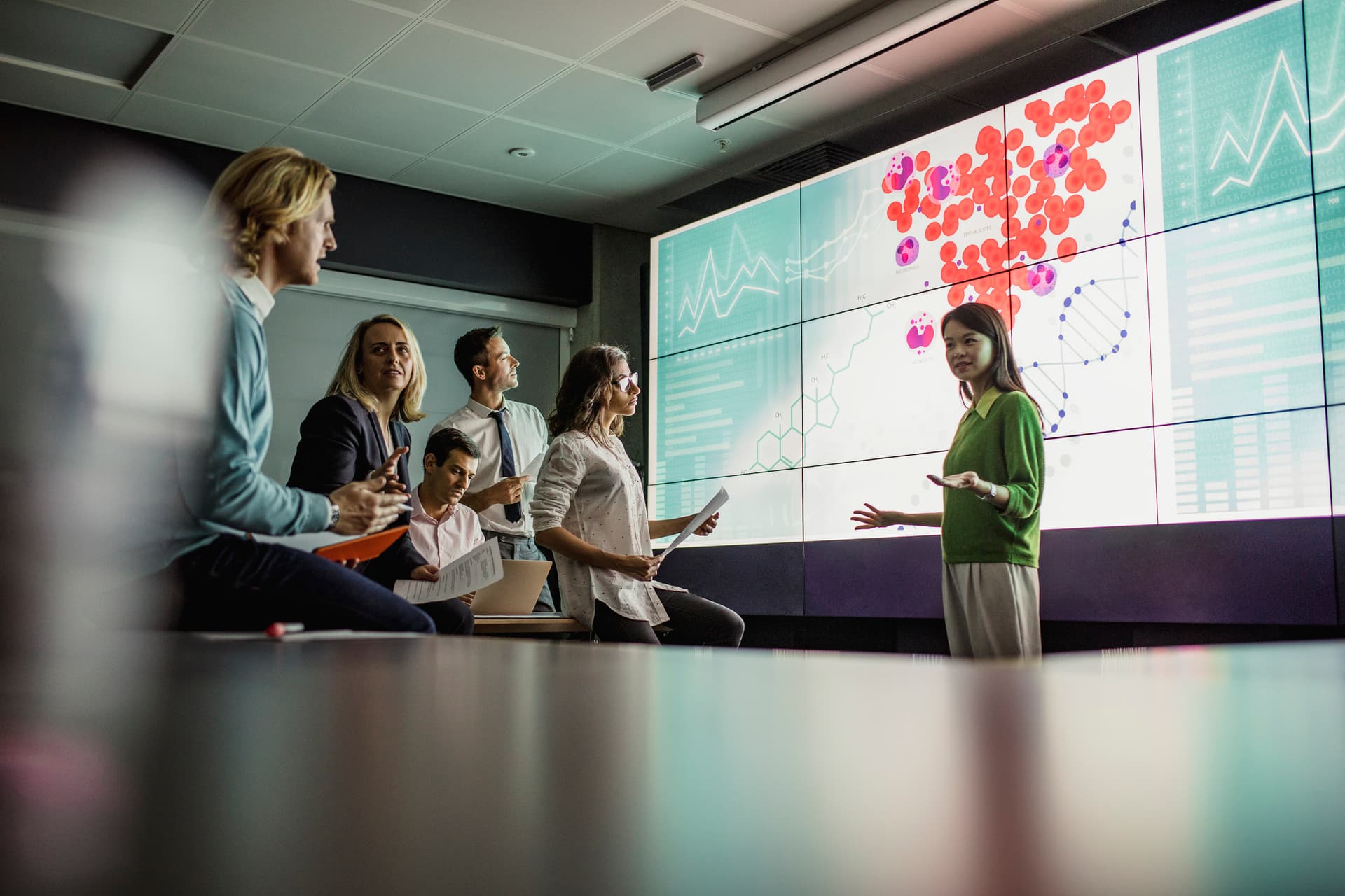 Students getting a healthcare tutorial