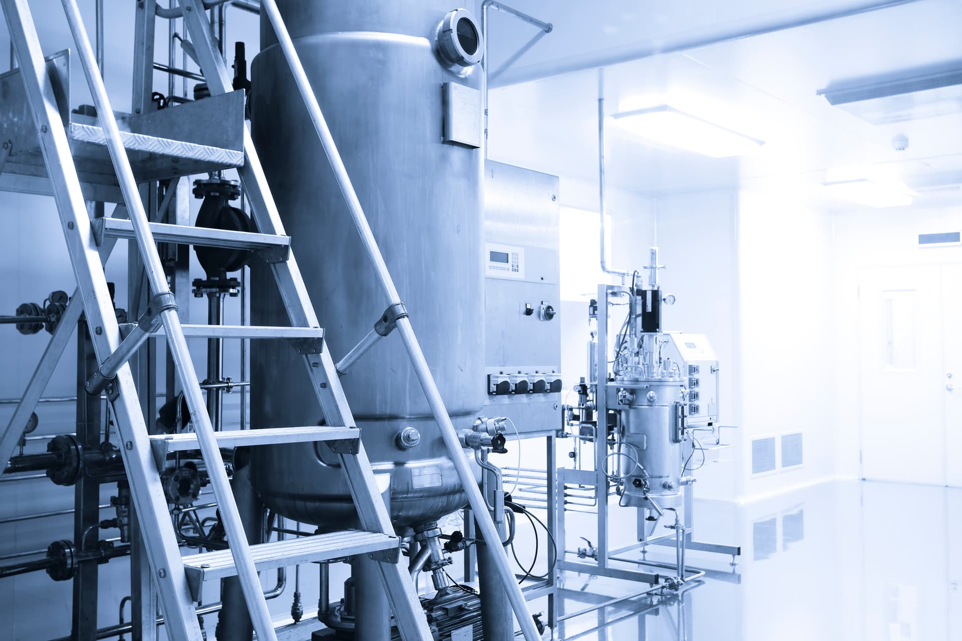 clean room, lab, biotech, manufacturing
