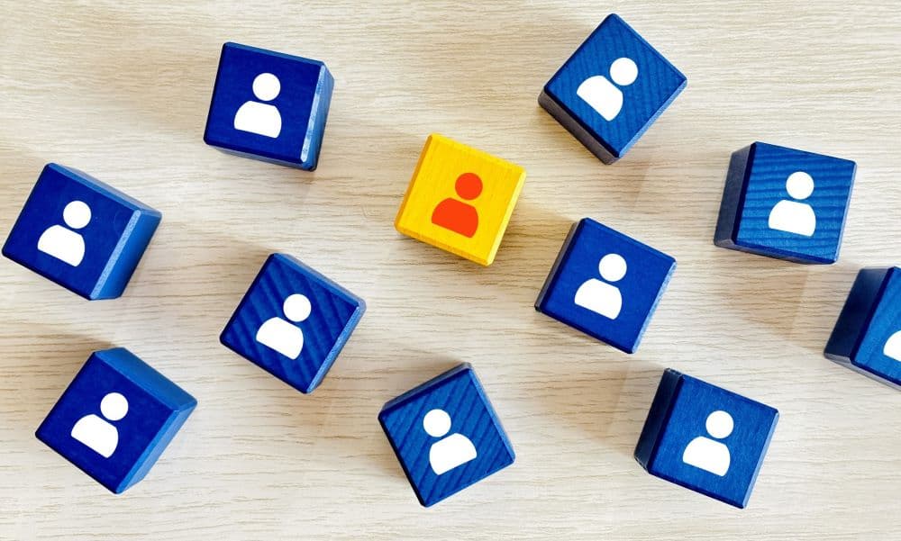 Image of blocks with people. Can represent social media and HR management.