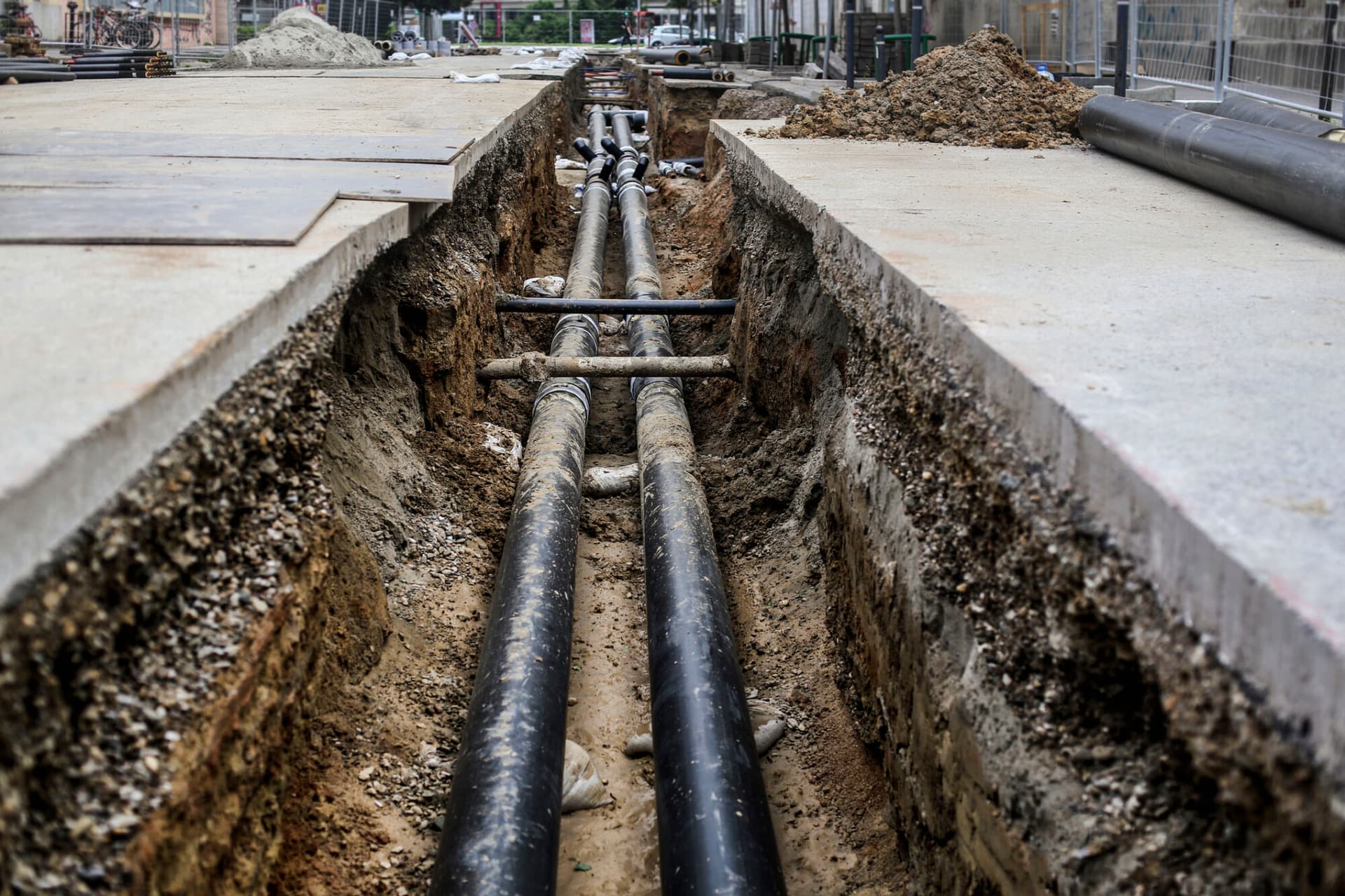 Heating and pipeline street level - Getty Images