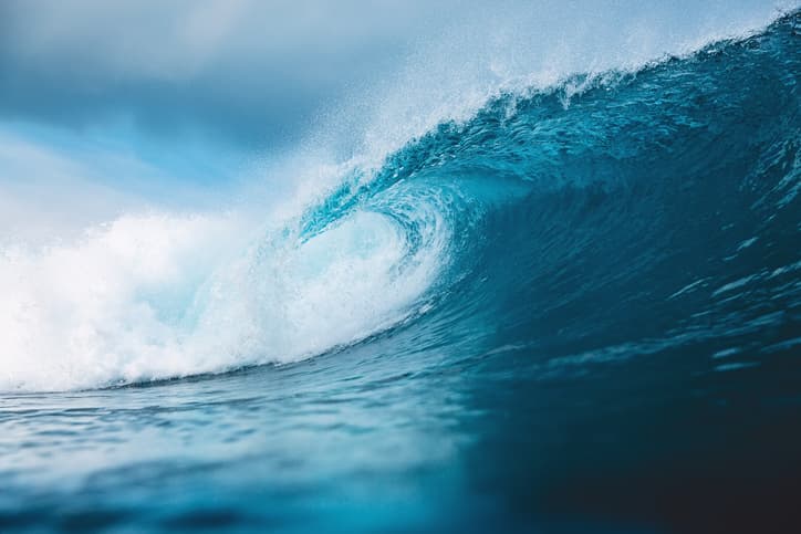 wave