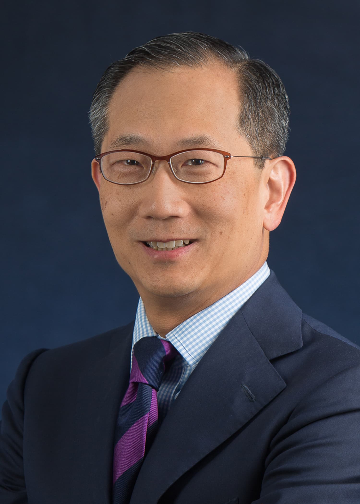Kewsong Lee, Carlyle