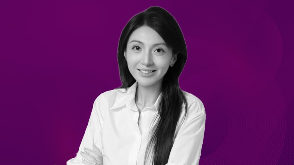 Headshot of Yangge Seaman