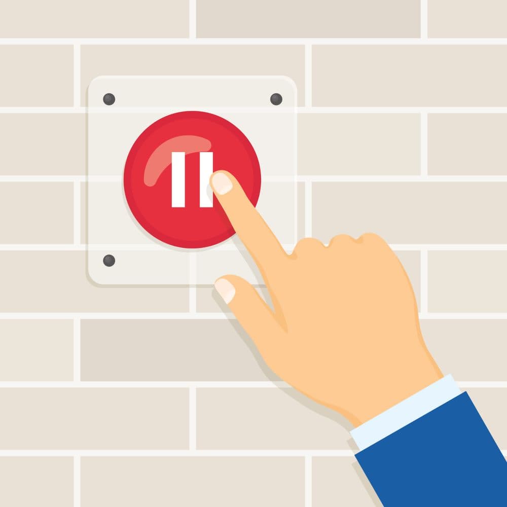 photo illustrating hitting the pause button